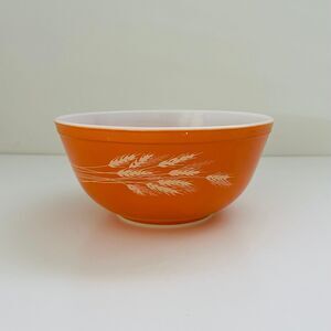 PYREX Rust Orange Autumn Harvest White Wheat Stalks 403 Mixing Bowl 2.5 L